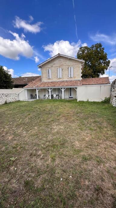 Maison Entierement Renovee Villa Ambares-et-Lagrave Exterior photo